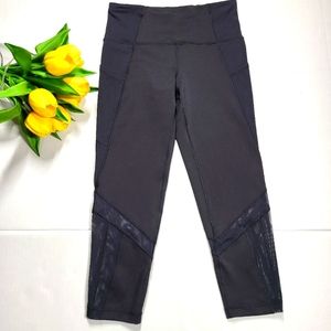 Iviva by Lululemon girl's leggings size 14 used but in excellent condition